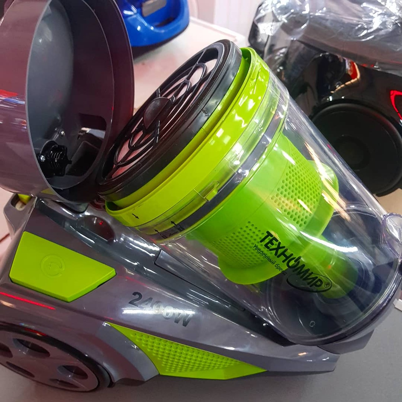 Техномир пылесос. Техномир пылесос 2200w российскими. Техномир пылесос th-2022b. Пылесос техномир 2400 w texnomir. Техномир пылесос.