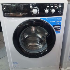 Стиральная машина Indesit EWSD51031BKCIS 5 кг