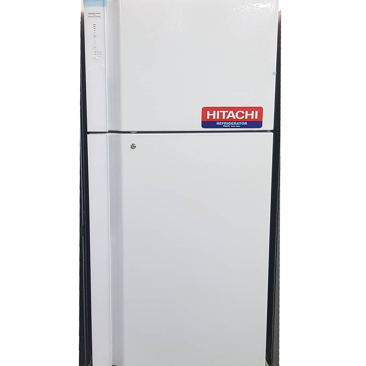 Холодильник двухкамерный Hitachi 550 литров белый