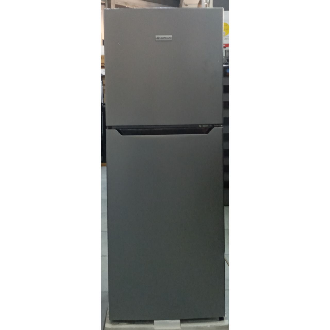 Холодильник двухкамерный Avangard 142 литра