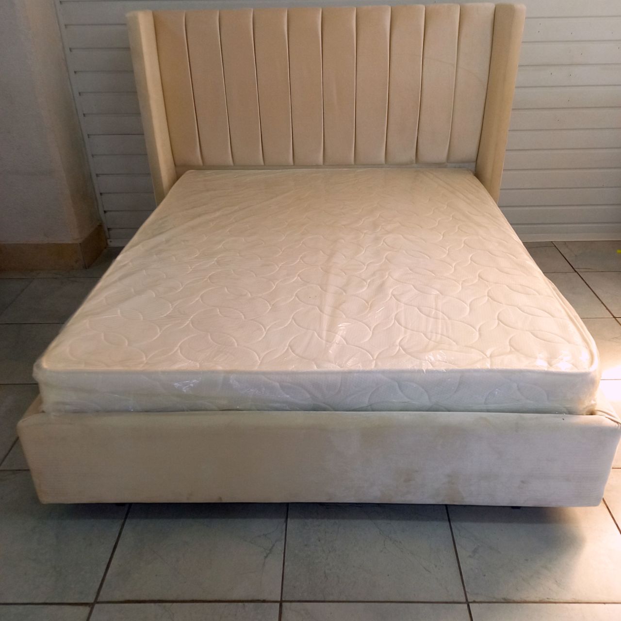 Кровать двуспальная Лула