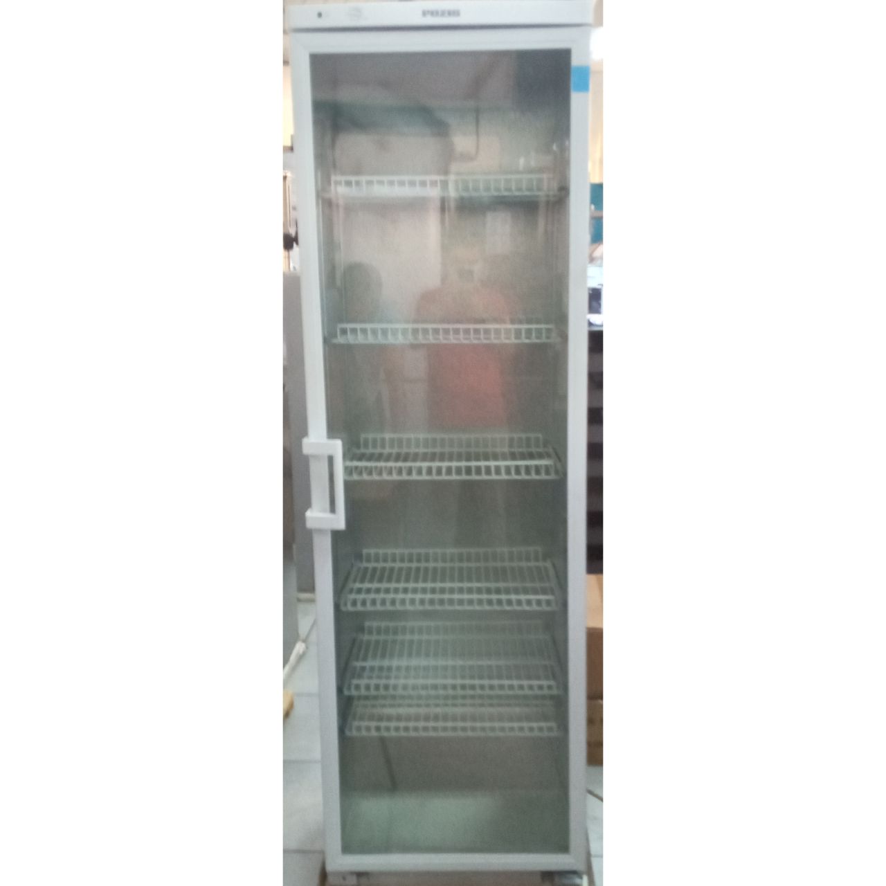 Холодильник витринный Pozis 400 литров
