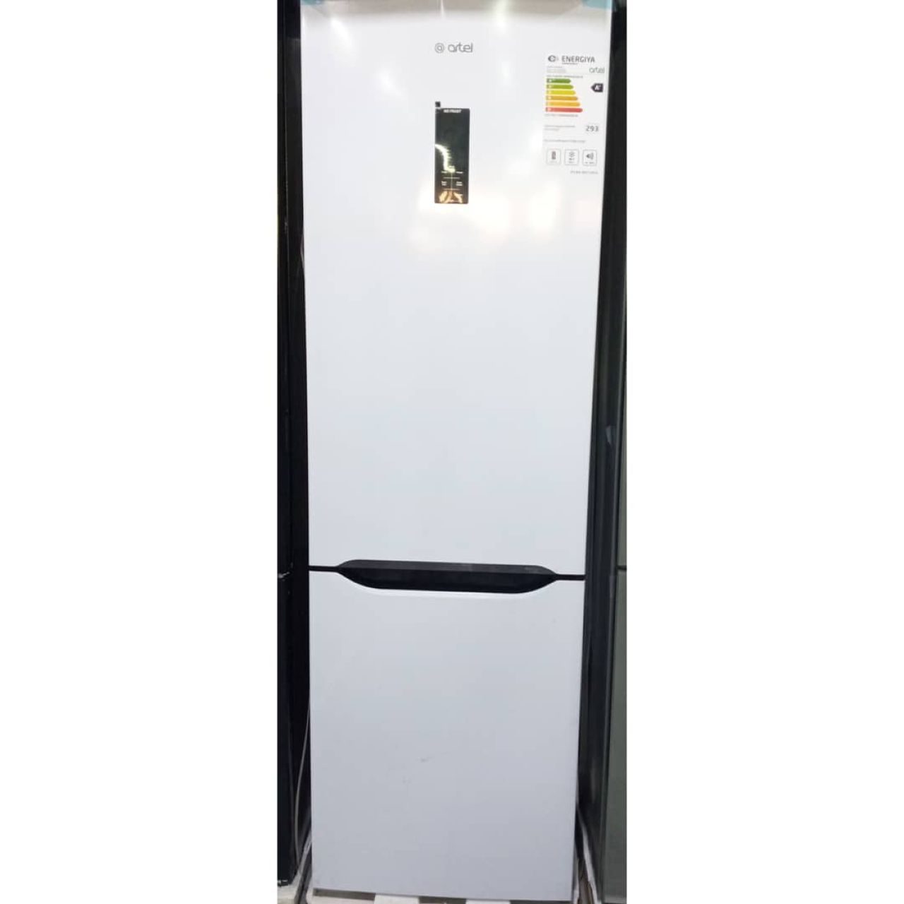 Двухкамерный холодильник Artel 350 литров