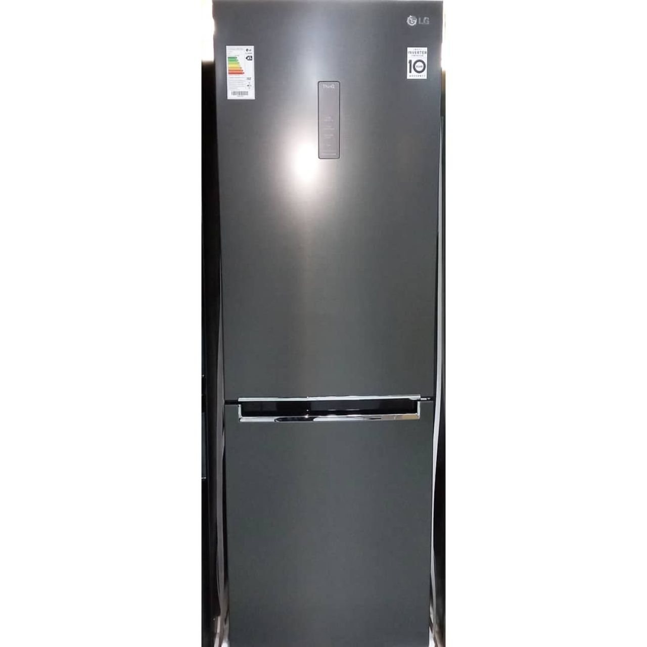 Холодильник двухкамерный LG 369 литров
