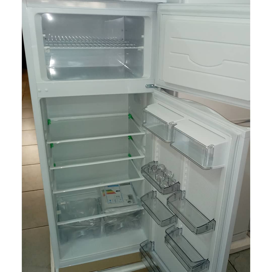 Холодильник двухкамерный Atlant 255 литров