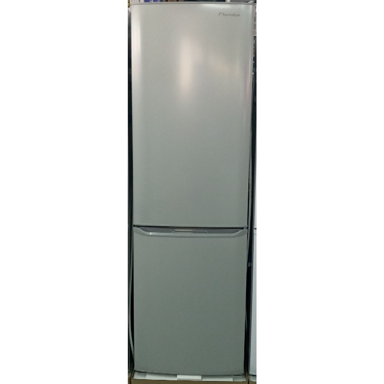 Холодильник двухкамерный Electrofrost 314 литров