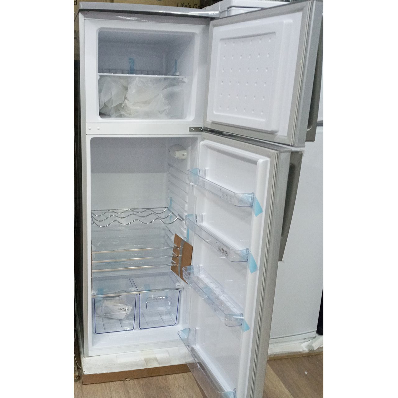 Холодильник двухкамерный Shivaki 242 литра