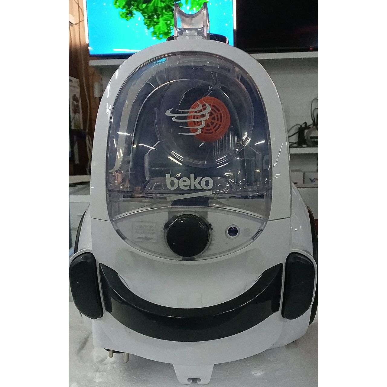 Пылесос Beko мощностью 1550 Вт