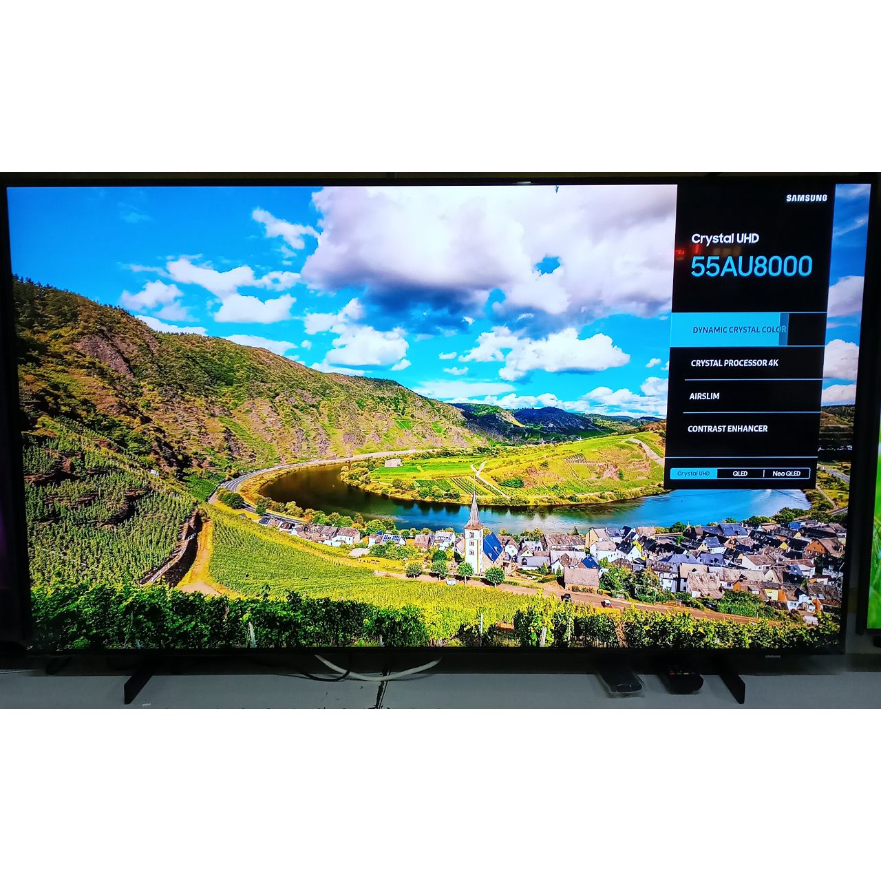 Телевизор Samsung 4K UHD 140 см airSlim