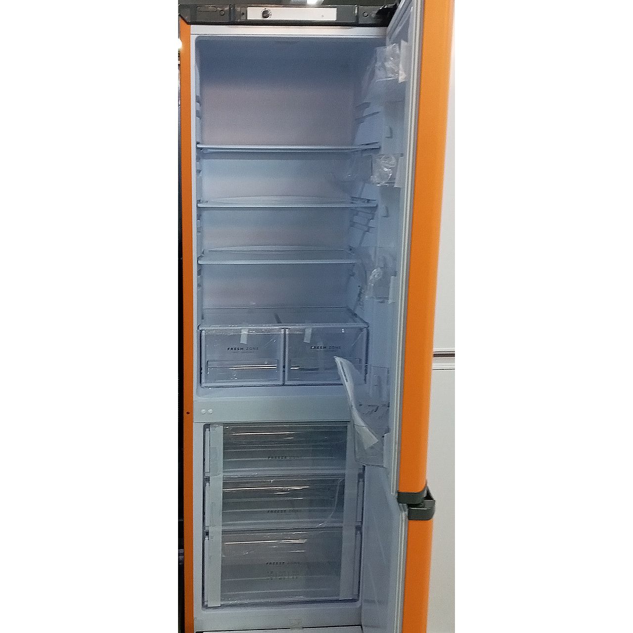 Холодильник двухкамерный Бирюса на 295 литров