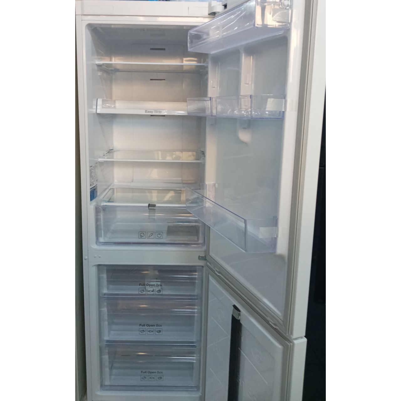 Холодильник двухкамерный Samsung 328 литров