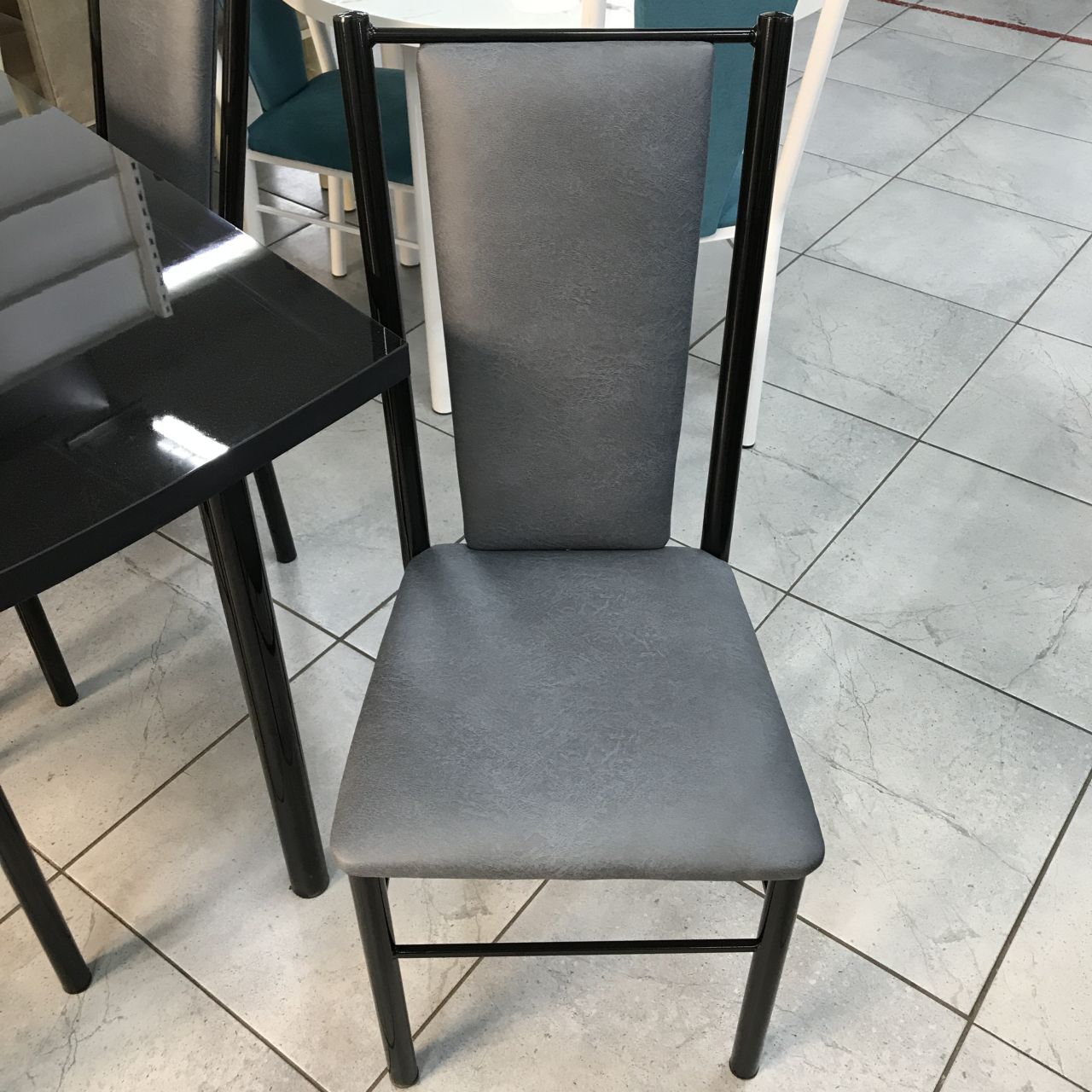 Стол со стульями Рената