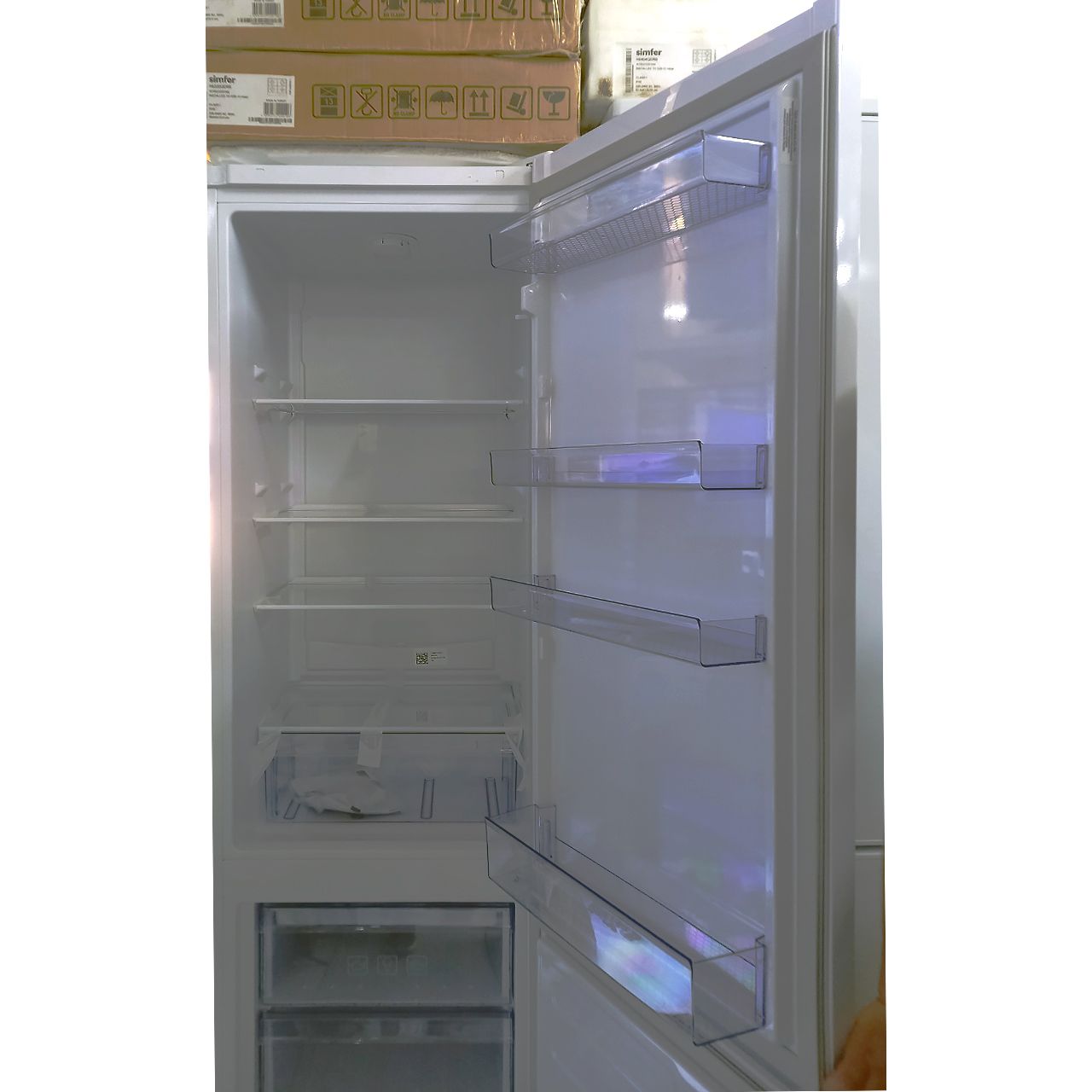 Холодильник двухкамерный Beko 300 литров