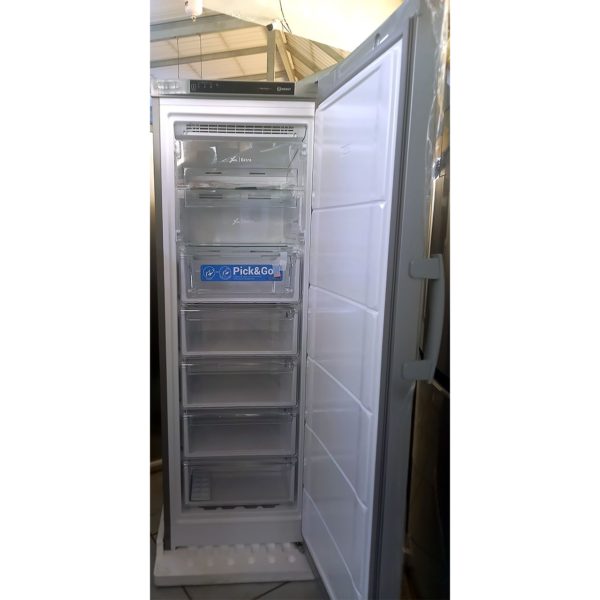 Морозильник Indesit 250 литров