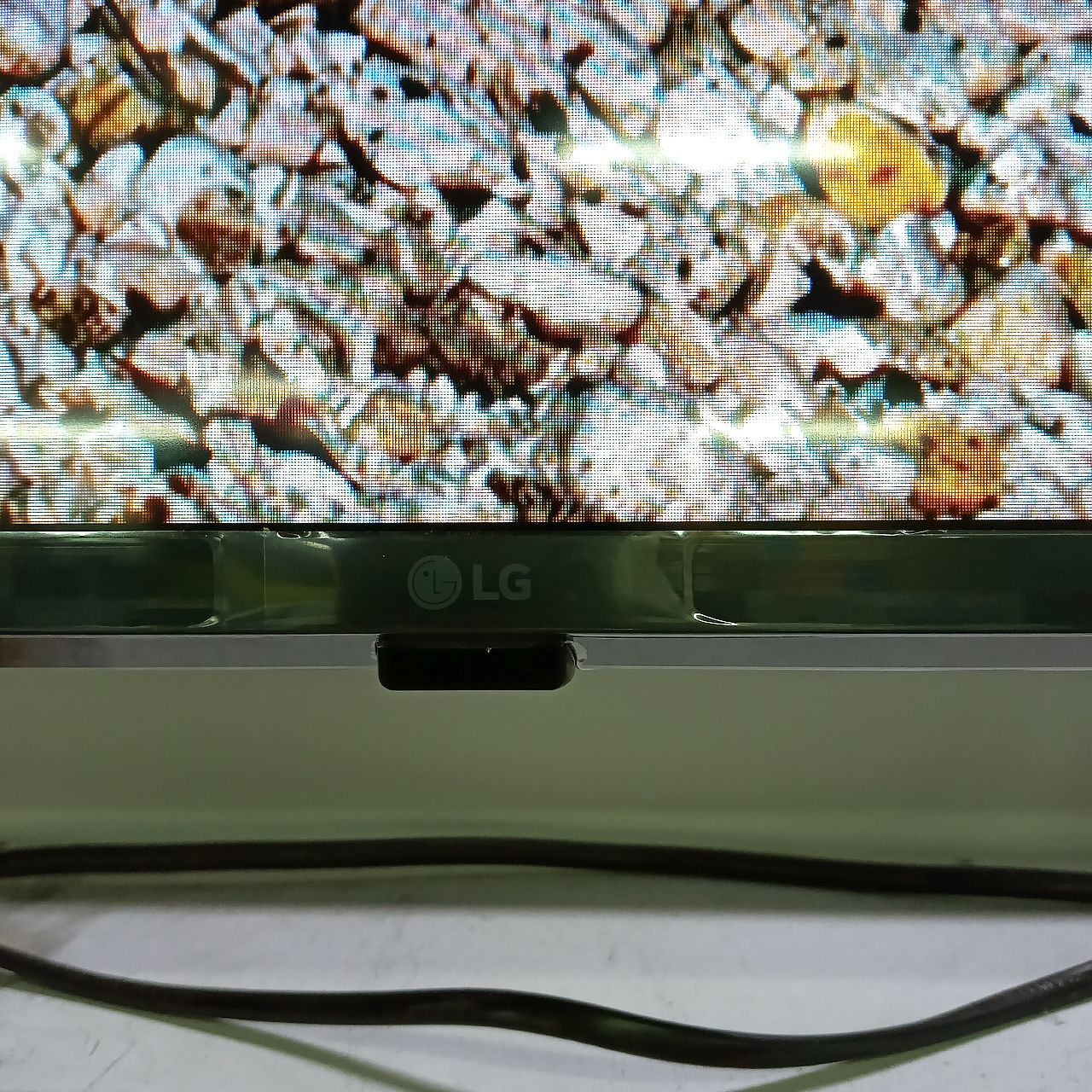 Телевизор LG 4K UHD 165 см