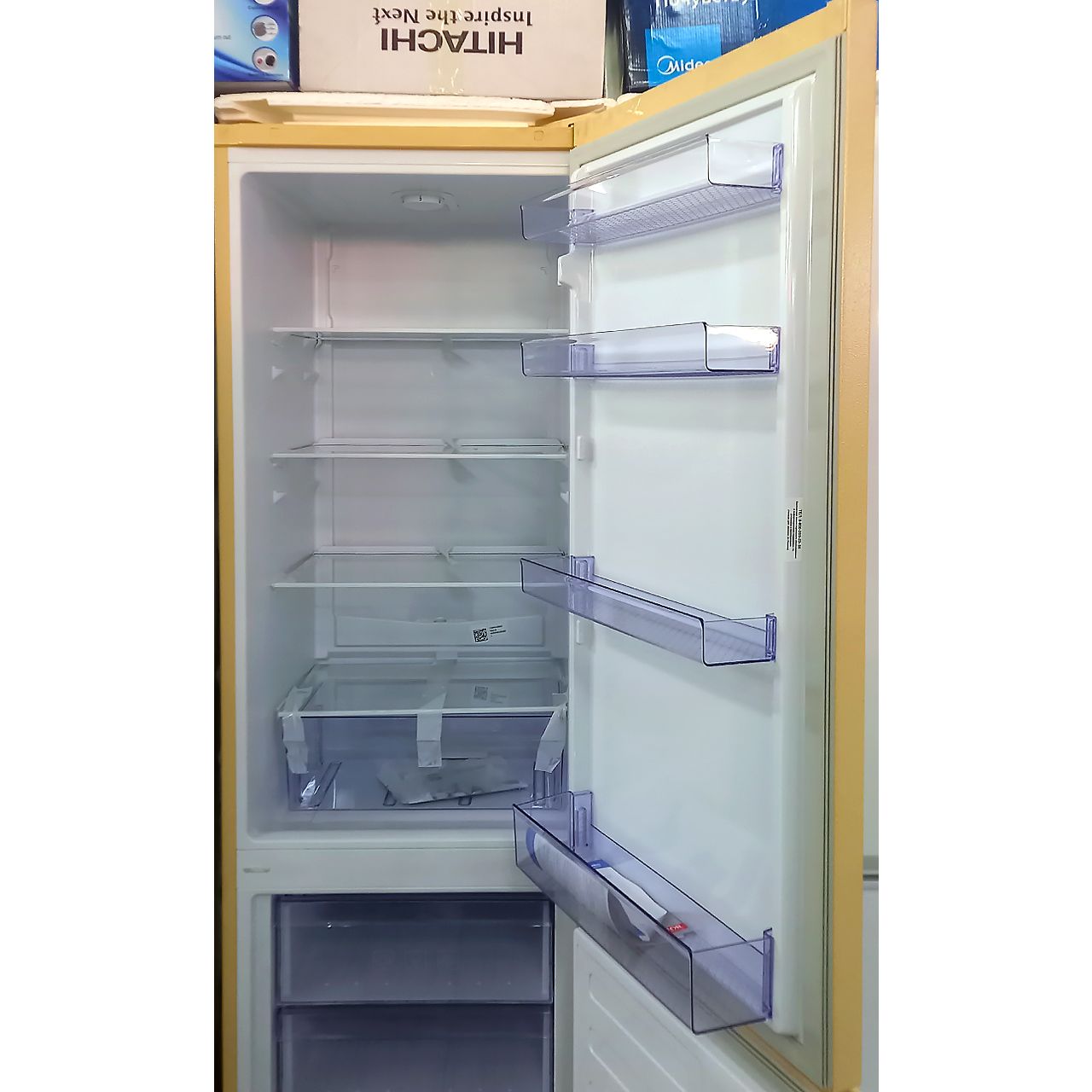 Холодильник двухкамерный Beko 300 литров