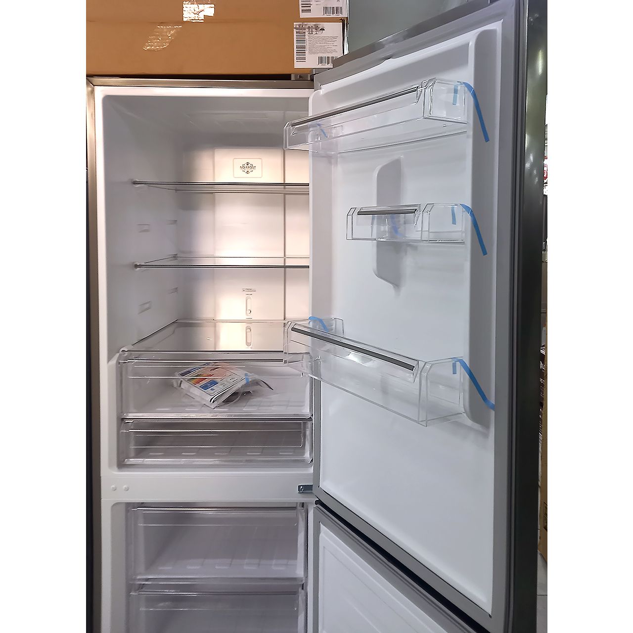 Холодильник двухкамерный Snowcap 315 литров