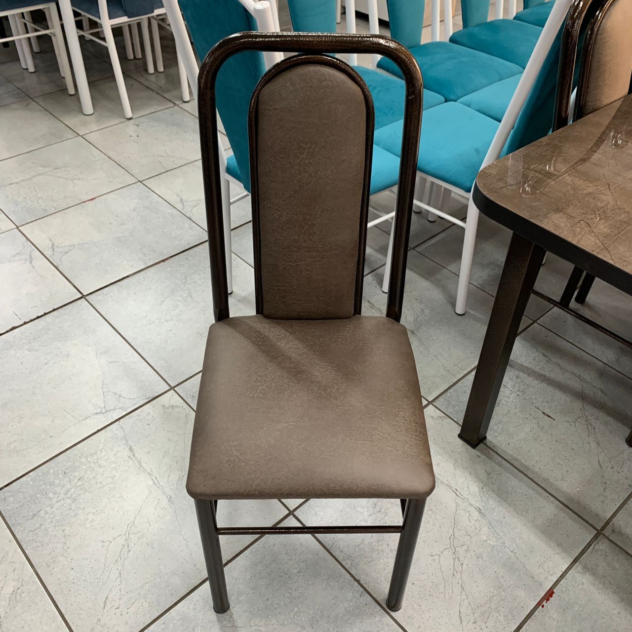 Стол со стульями Маркиза
