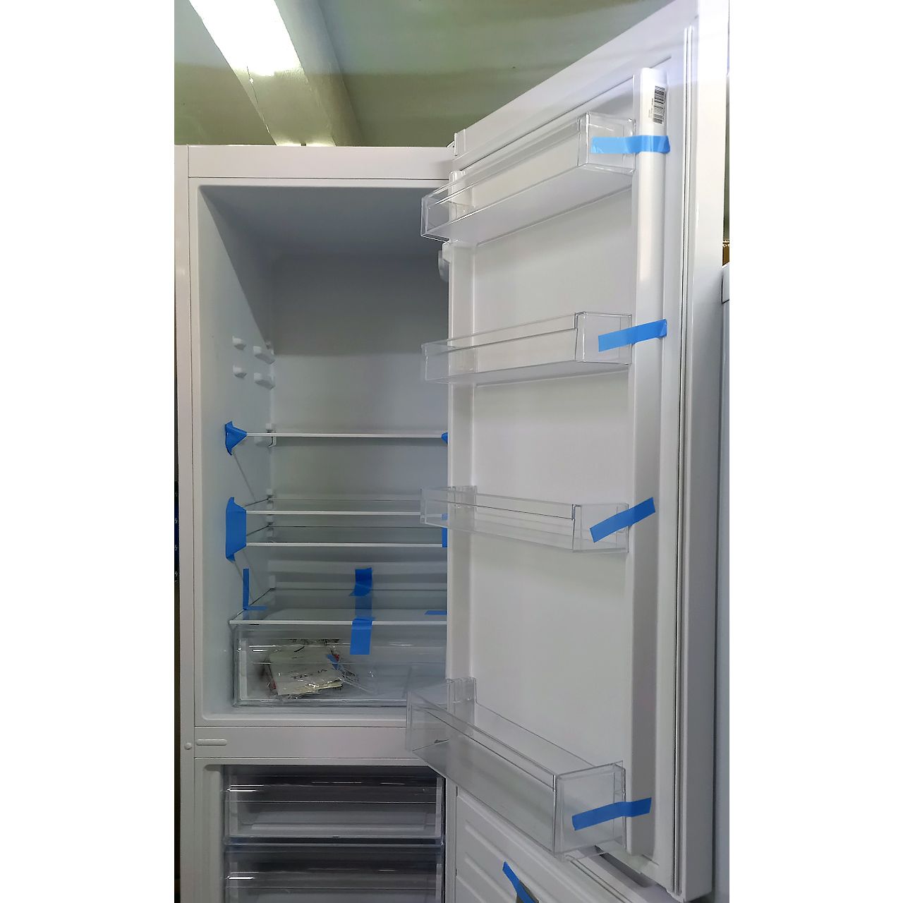 Холодильник двухкамерный Vestel 286 литров