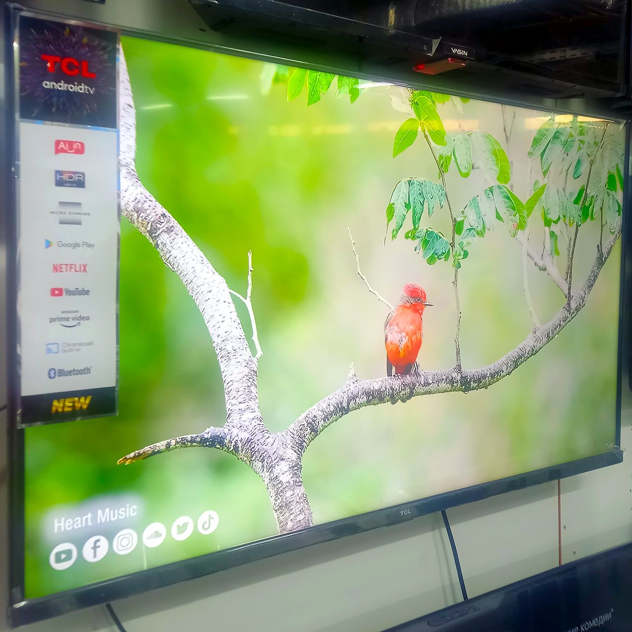 Телевизор TCL FullHD 102 см