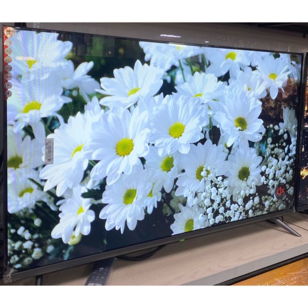 Телевизор Samsung 4K UHD 110 см
