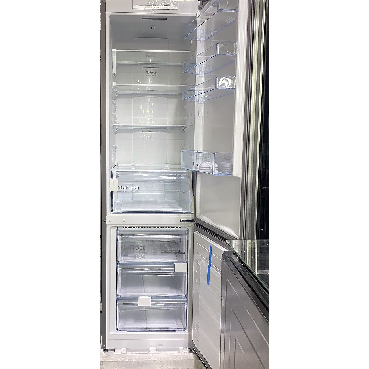 Холодильник двухкамерный Bosh 366 литров