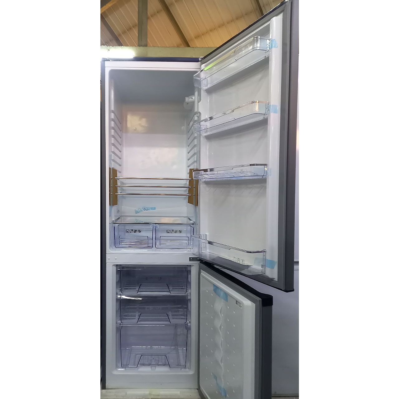 Холодильник двухкамерный Artel 265 литров