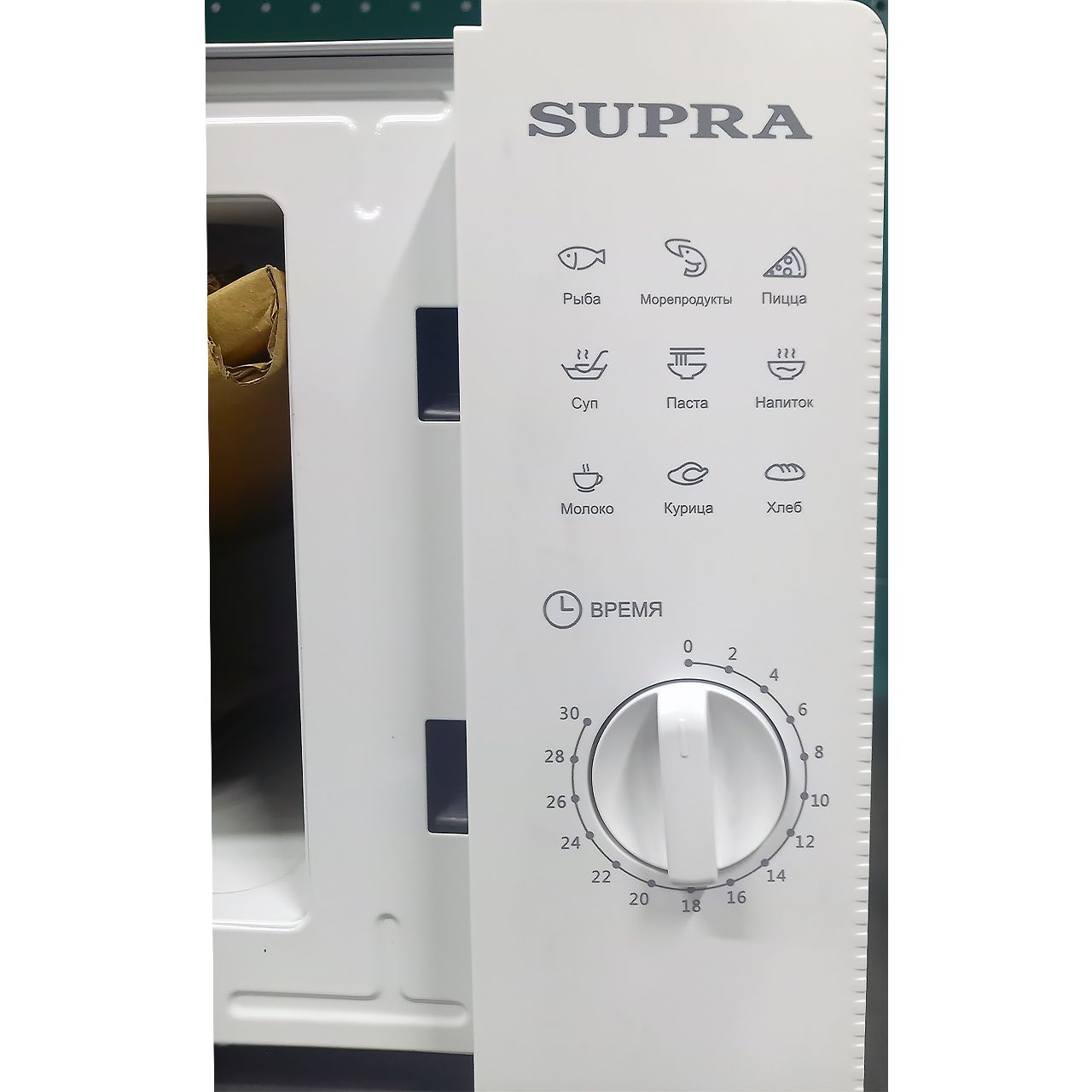 Микроволновка Supra мощностью 600 Вт