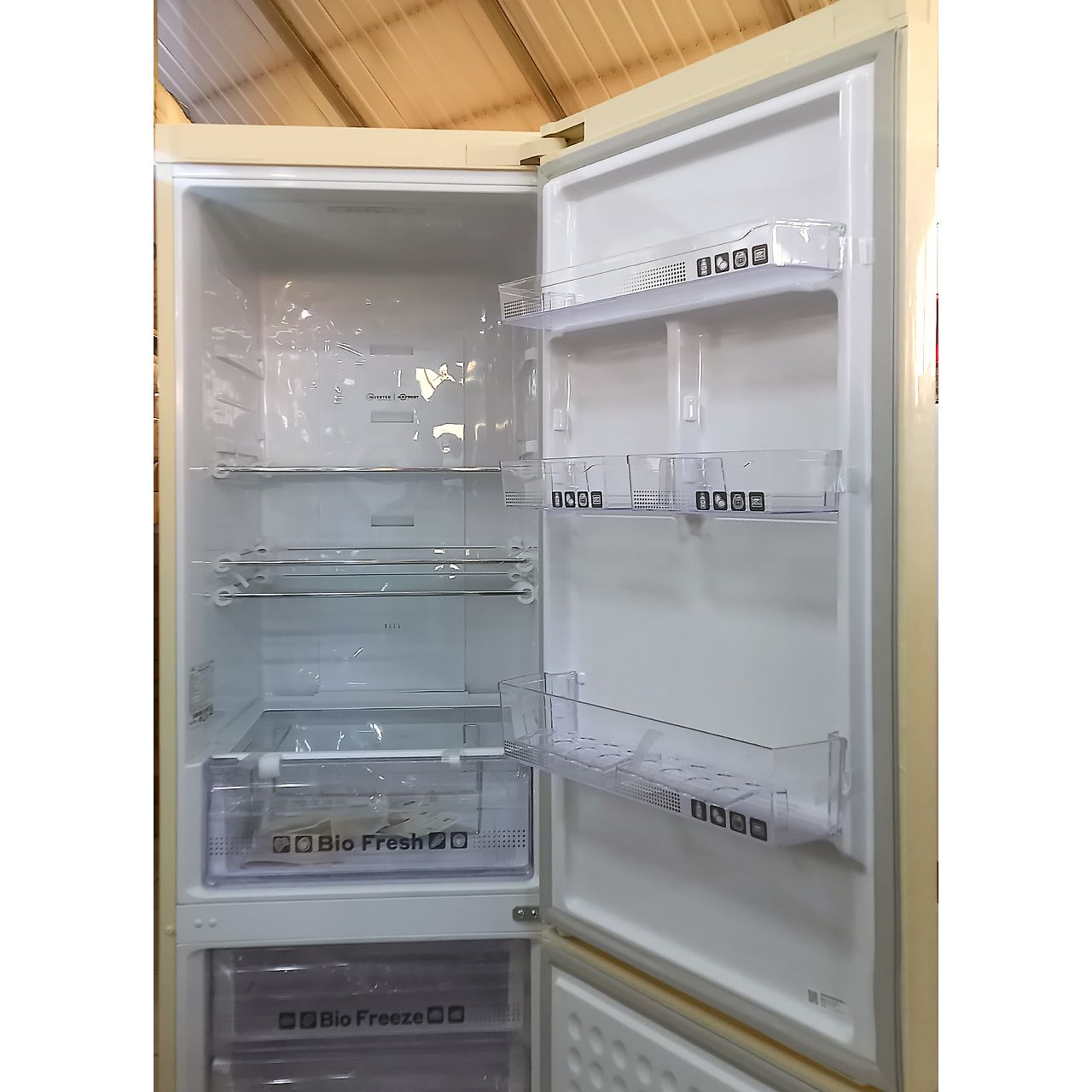 Холодильник двухкамерный Artel 350 литров