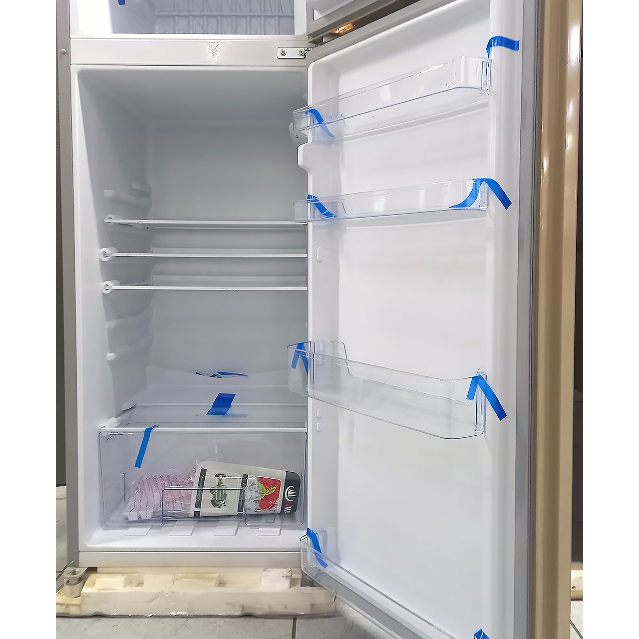 Холодильник двухкамерный Avangard 208 литров