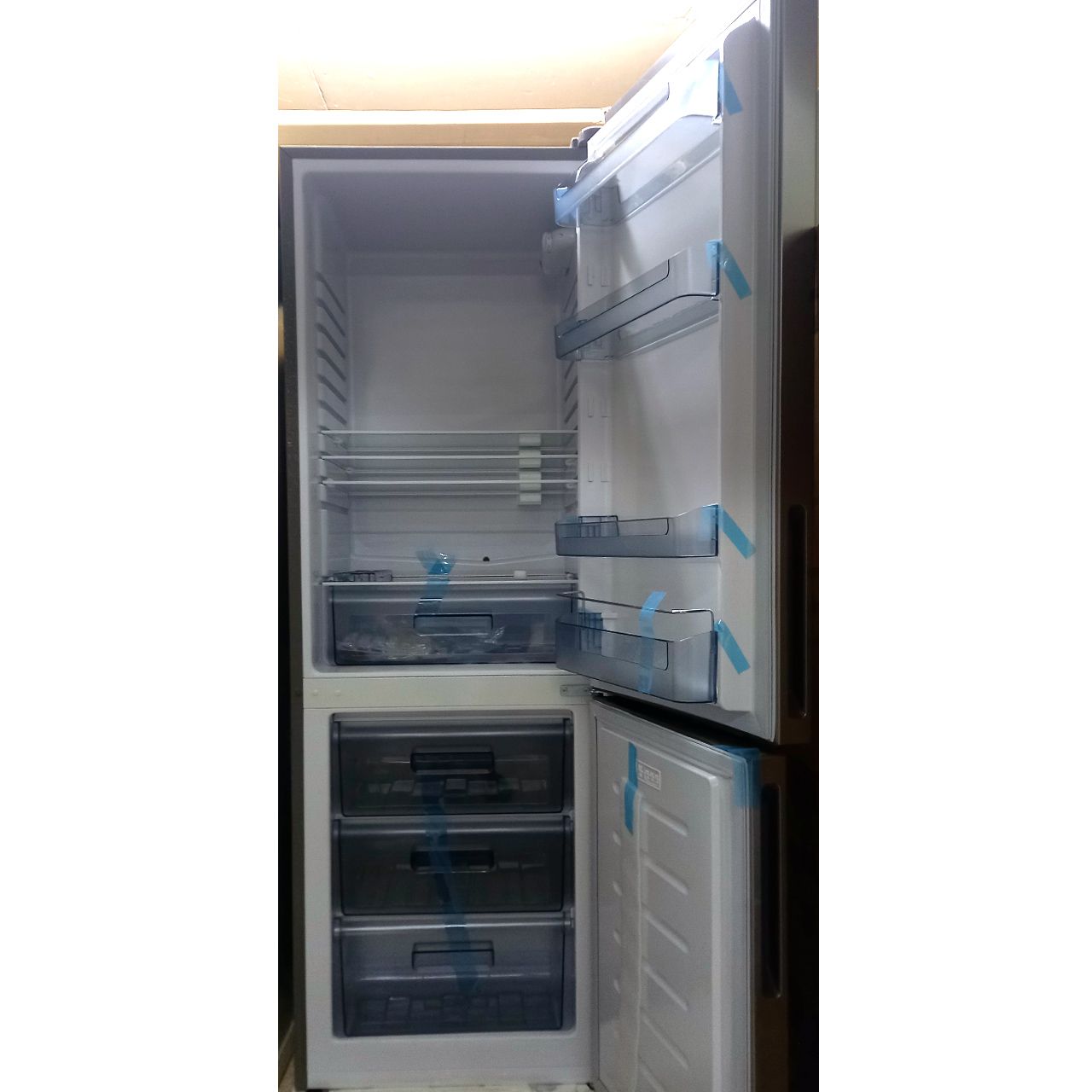 Холодильник двухкамерный KEG 340 литров