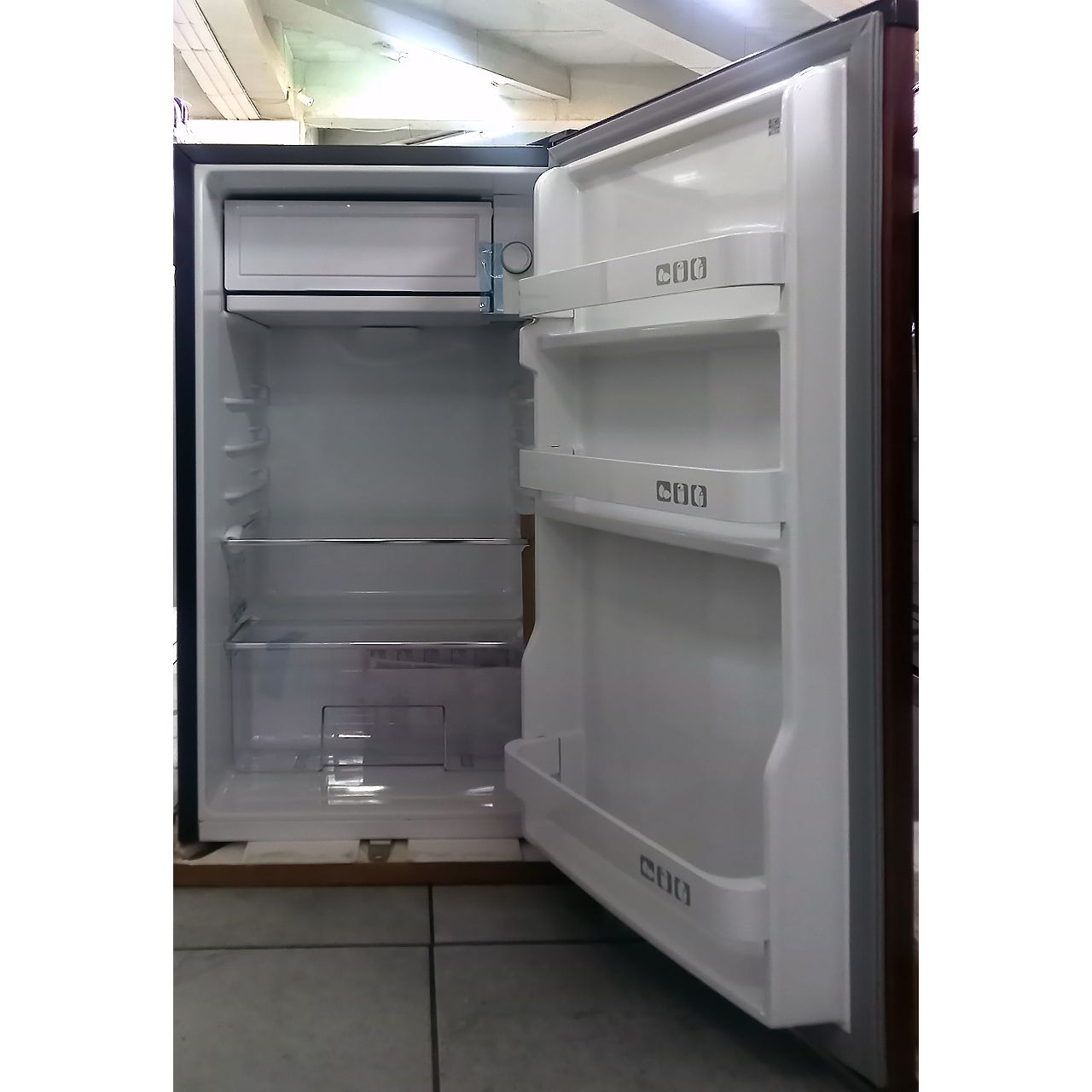 Холодильник однокамерный Artel 90 литров