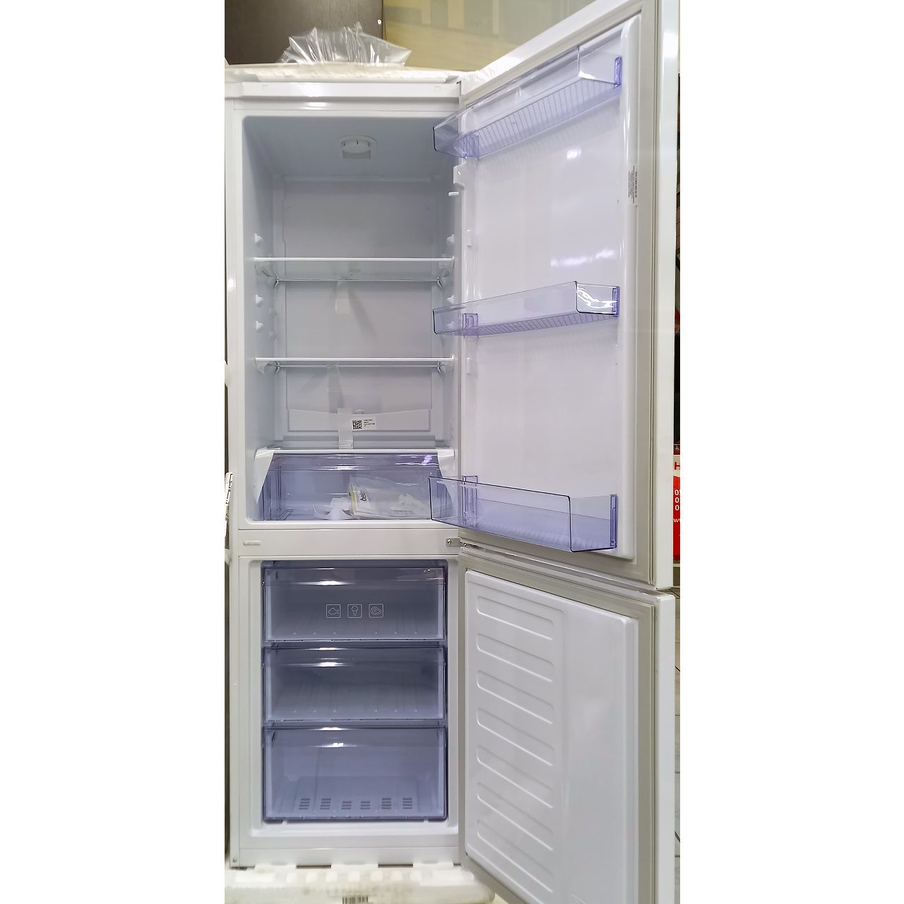 Холодильник двухкамерный BEKO 262 литра