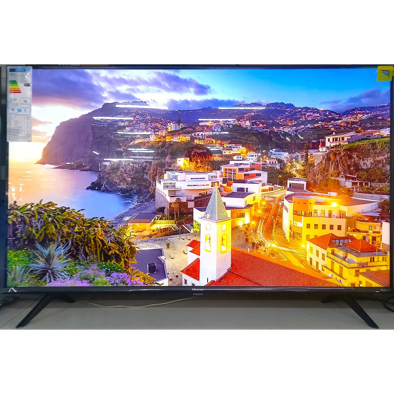 Телевизор Hisense 4K UHD 110 см