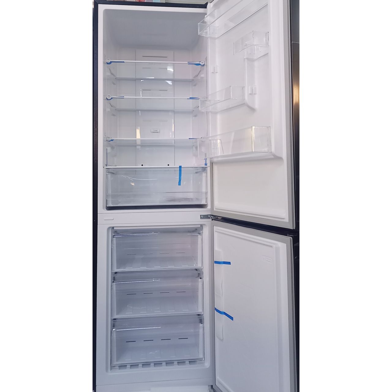 Холодильник двухкамерный Avest 322 литра