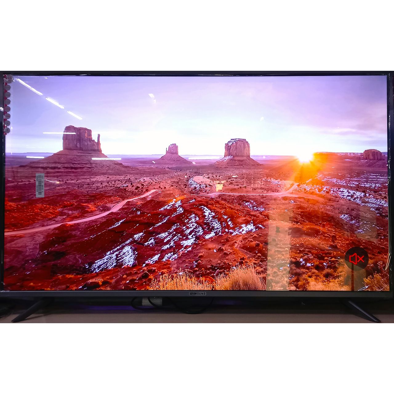Телевизор Samsung FullHD 110 см