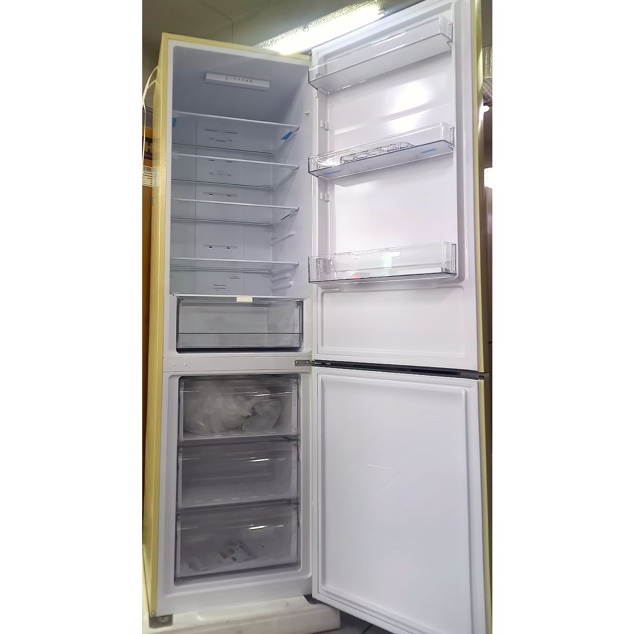 Холодильник двухкамерный Candy 370 литров