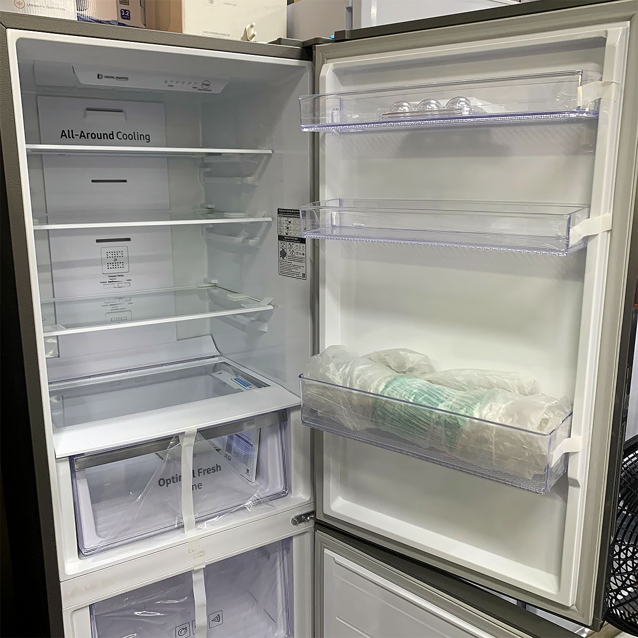Холодильник двухкамерный Samsung 336 литров