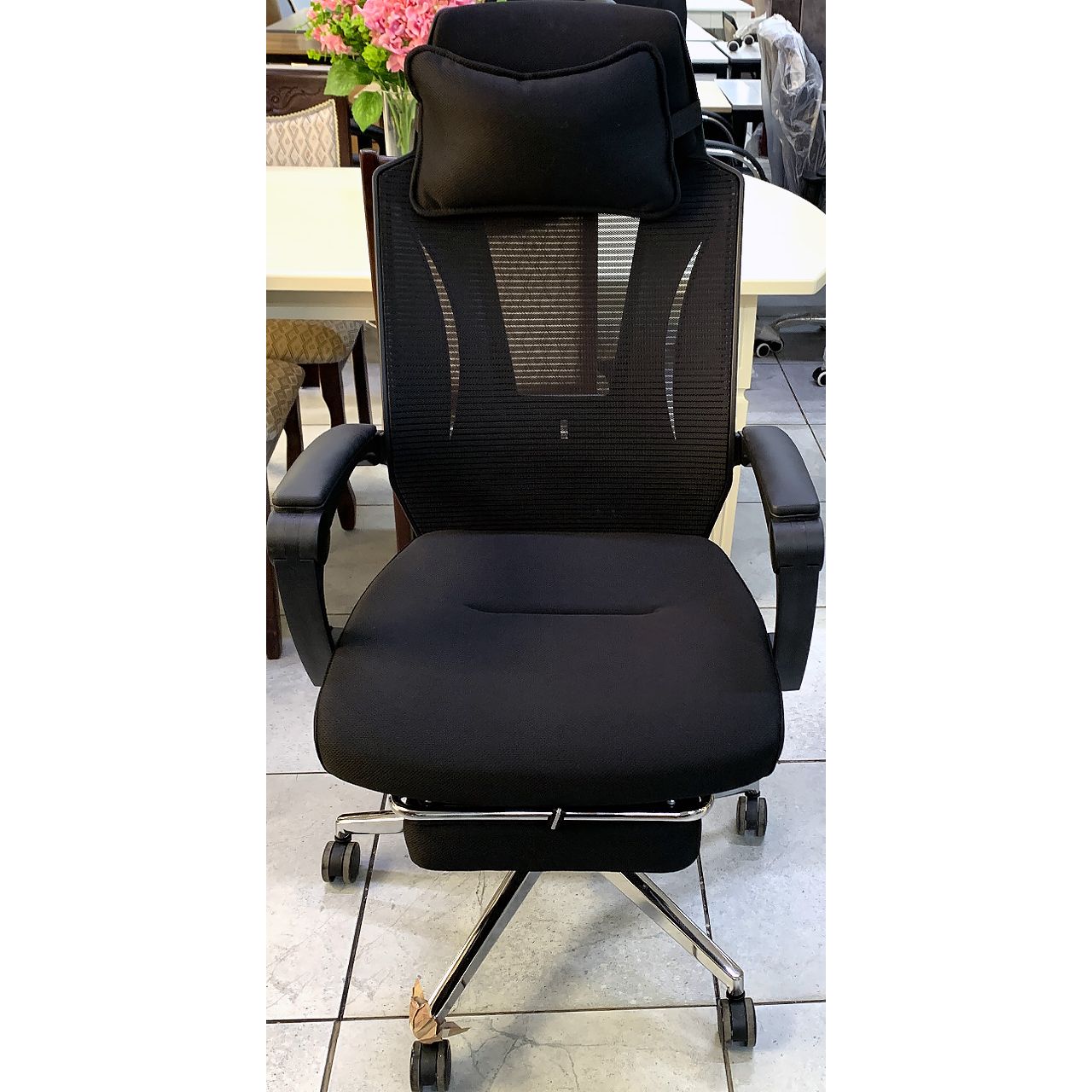 Кресло руководителя офисное Делюкс (черное)