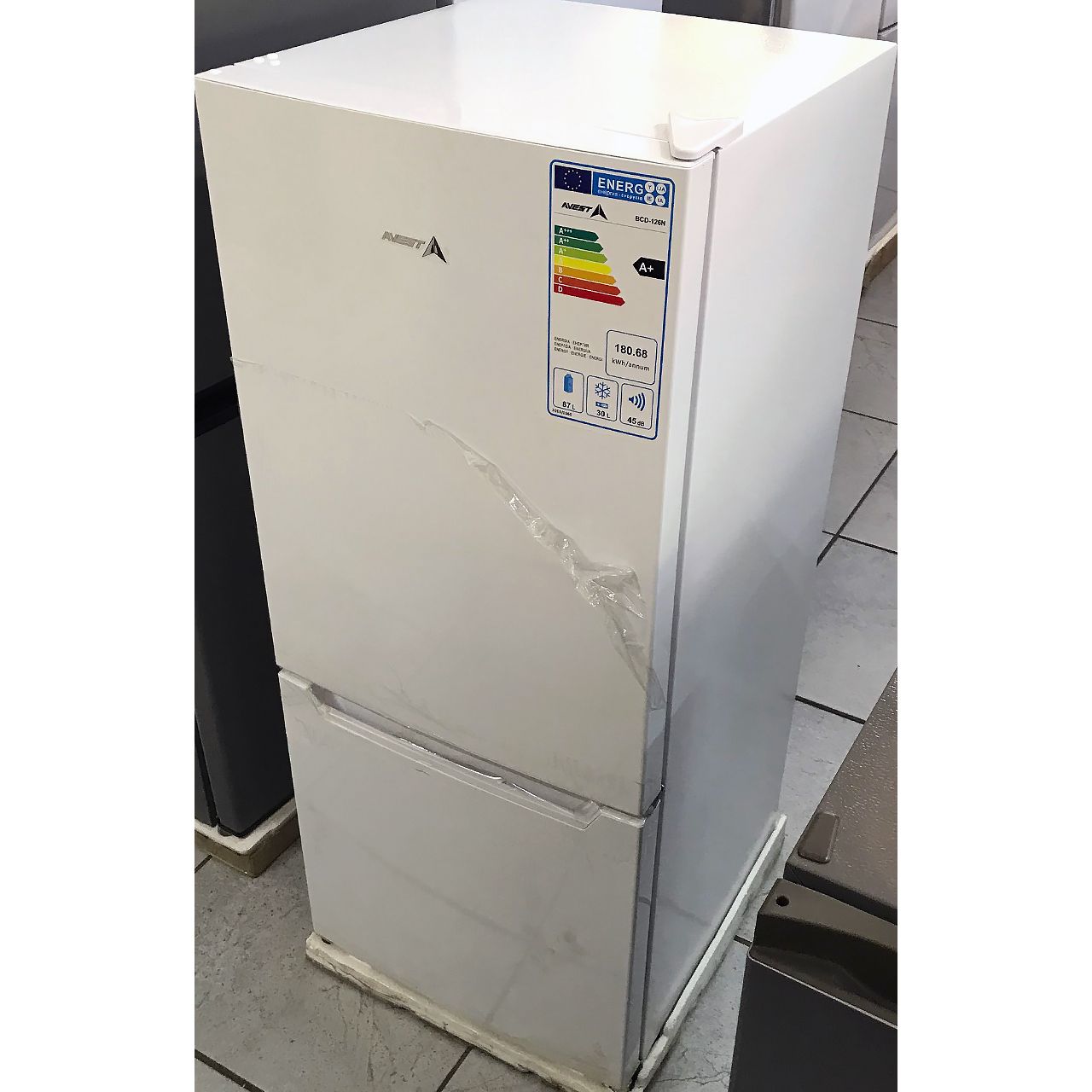Холодильник двухкамерный Avest 117 литров