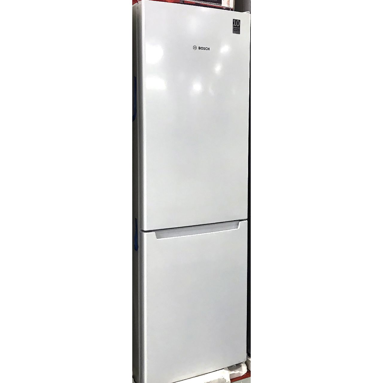 Холодильник двухкамерный Bosch 302 литра