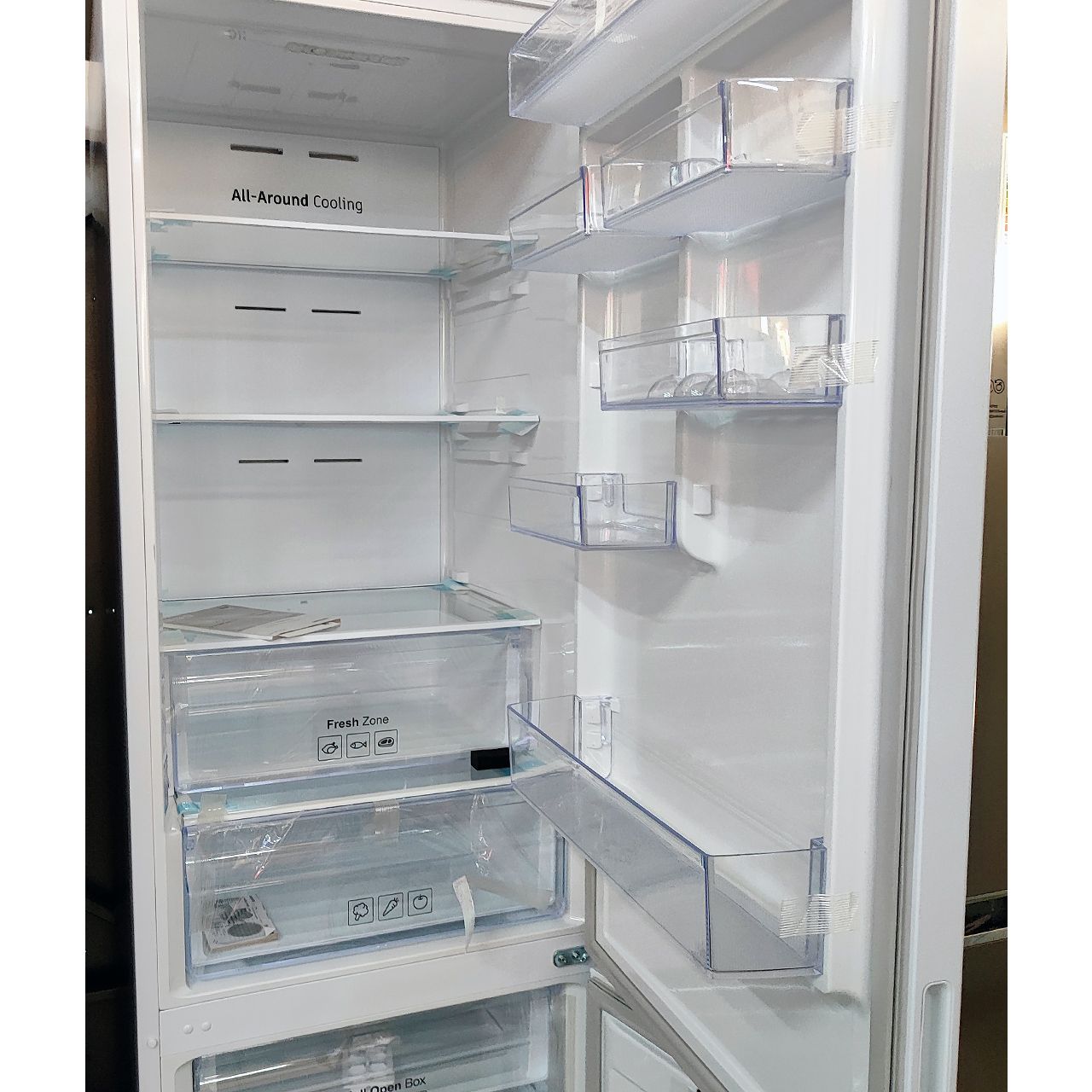 Холодильник двухкамерный Samsung 367 литров