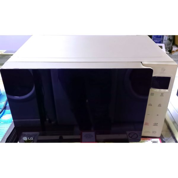 Микроволновка LG мощностью 1000 Вт