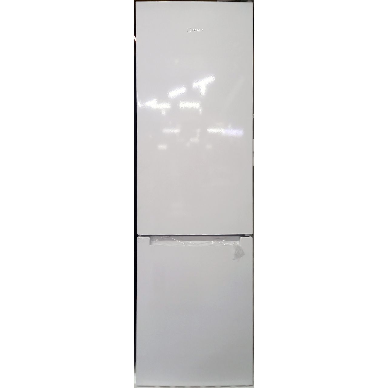 Холодильник двухкамерный Indesit 325 литров