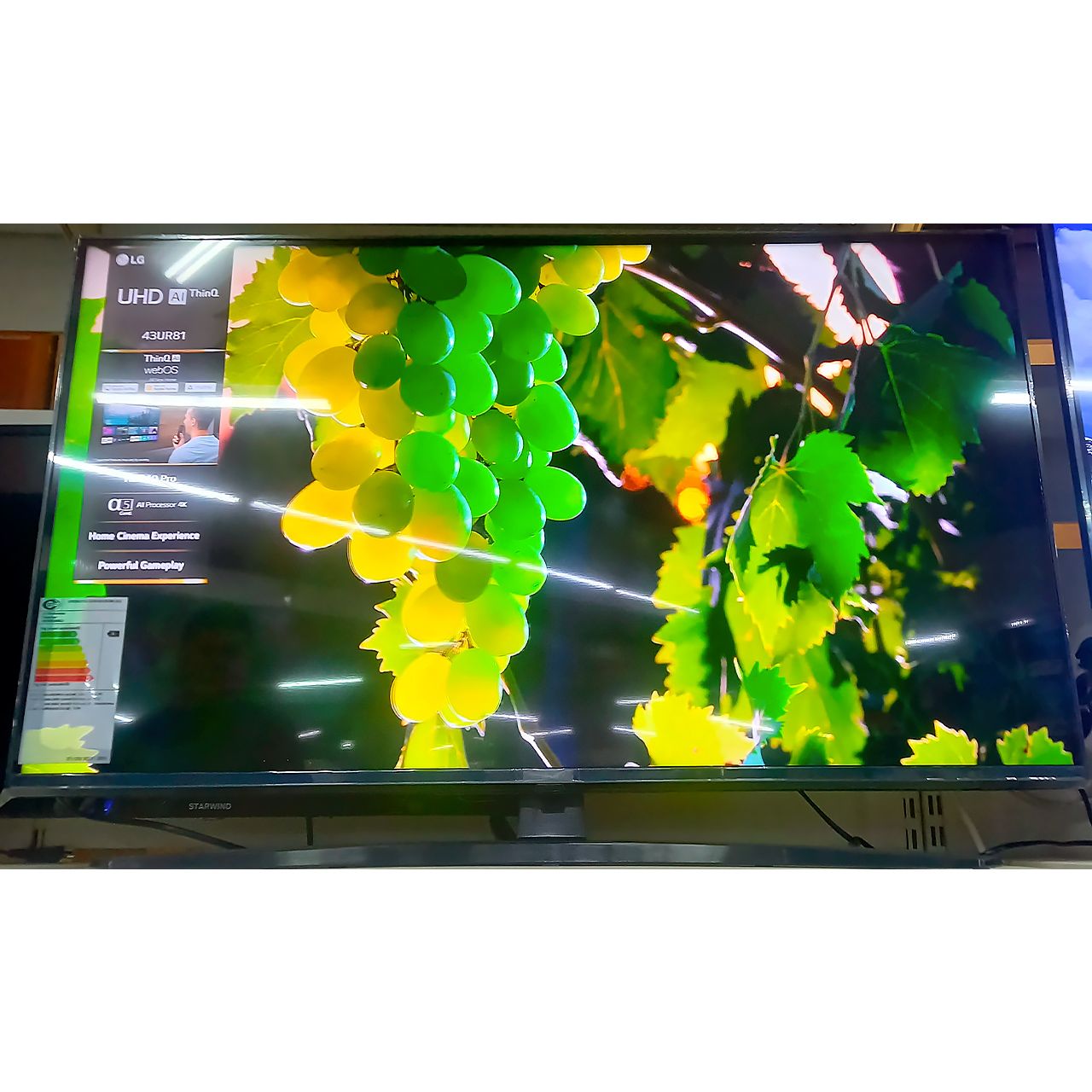 Телевизор LG 4K UHD 110 см