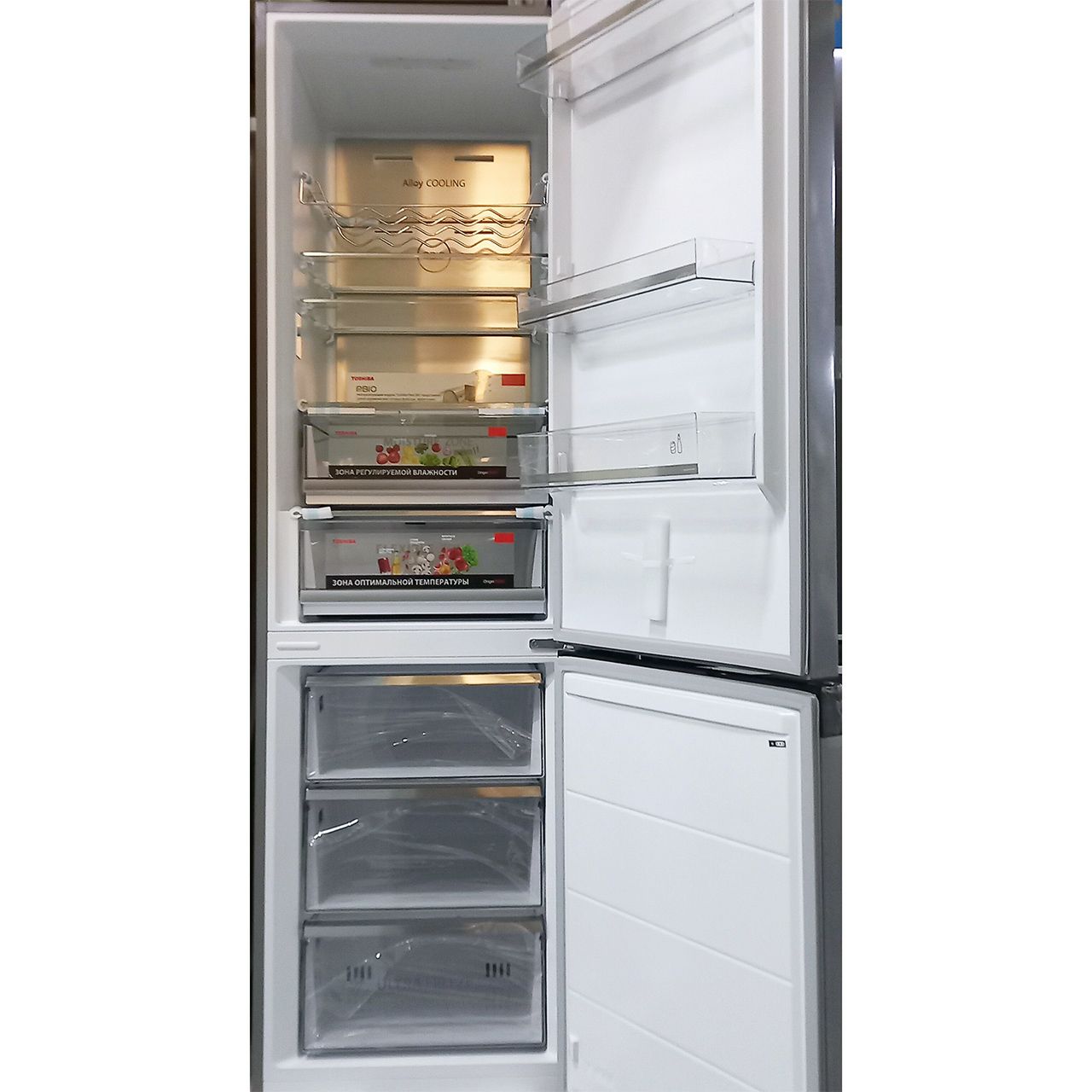 Холодильник двухкамерный Toshiba 388 литров