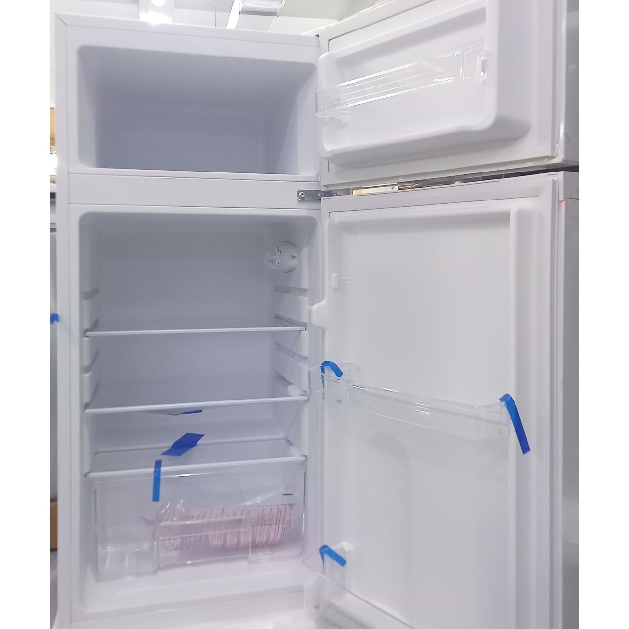 Холодильник двухкамерный Avest 112 литров