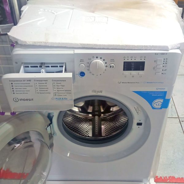Стиральная машина Indesit 6 кг