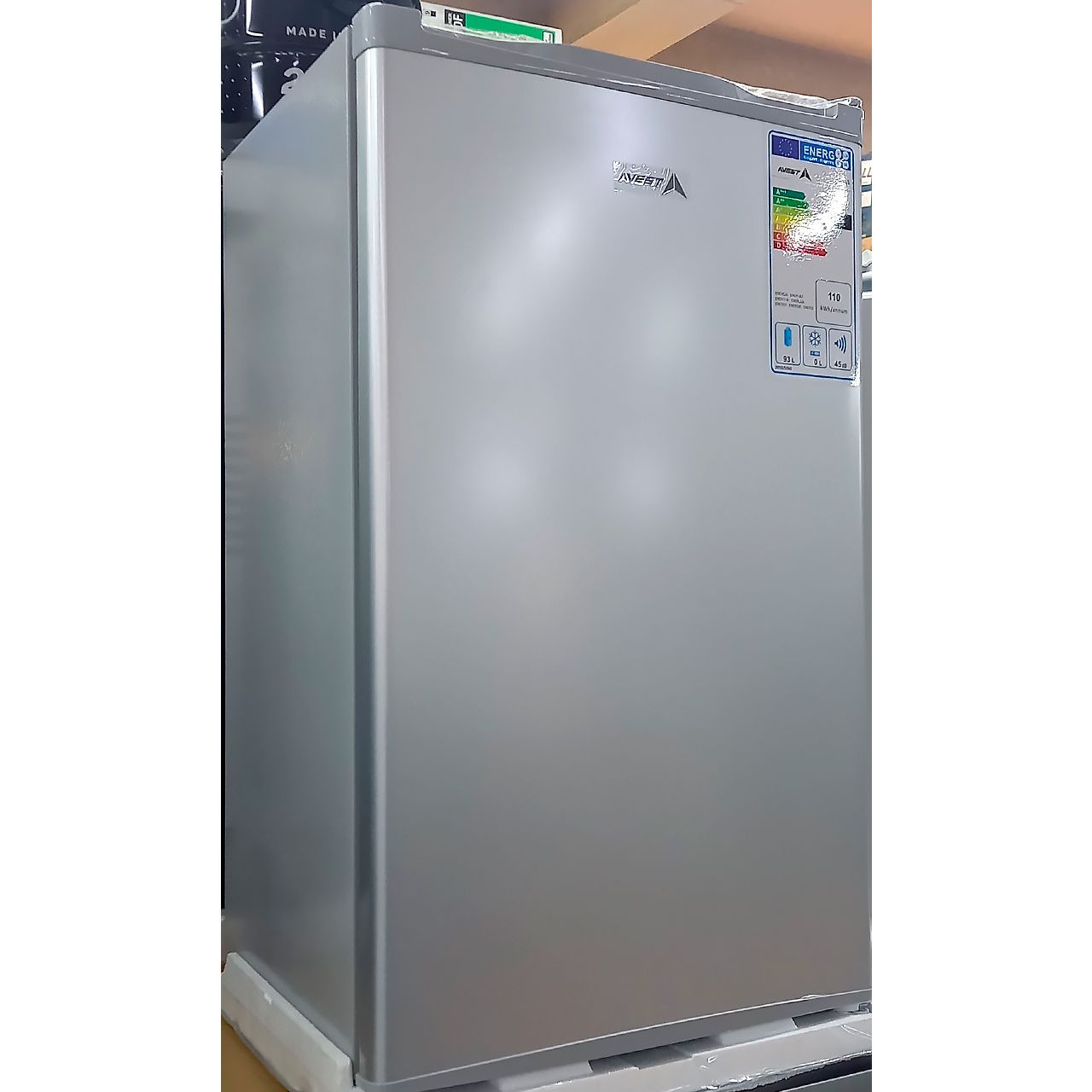 Холодильник однокамерный Avest 93 литров