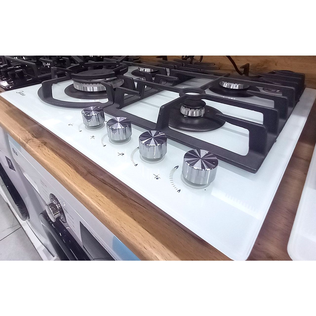 Газовая варочная поверхность Midea